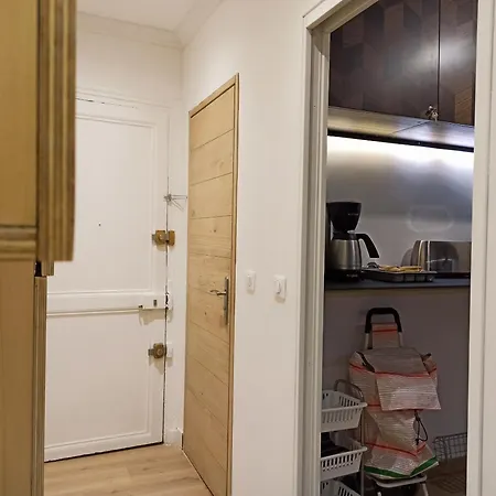 Appartamento 8 Fashionable On Prestigious Faubourg Saint Honore *